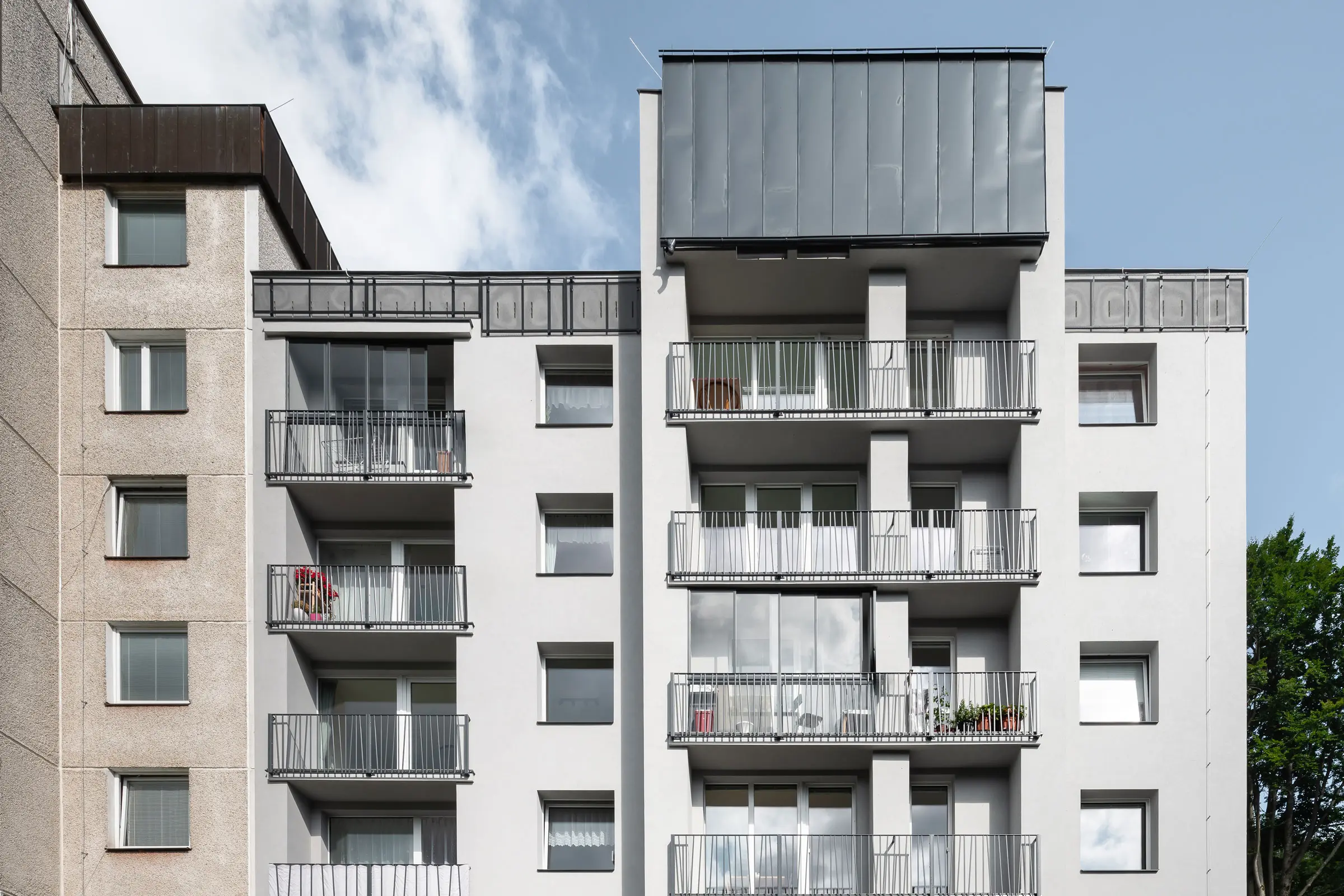 Vkusná premena bytového domu v Bedřichove