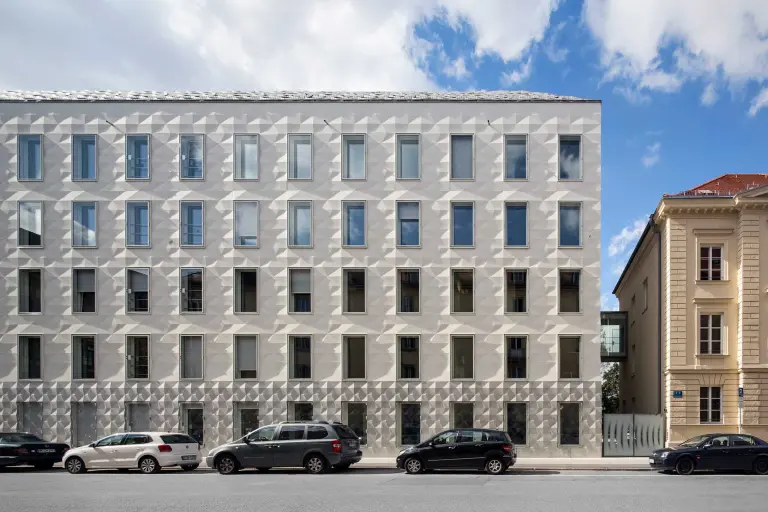 Krajský cirkevný úrad, Mníchov, Nemecko