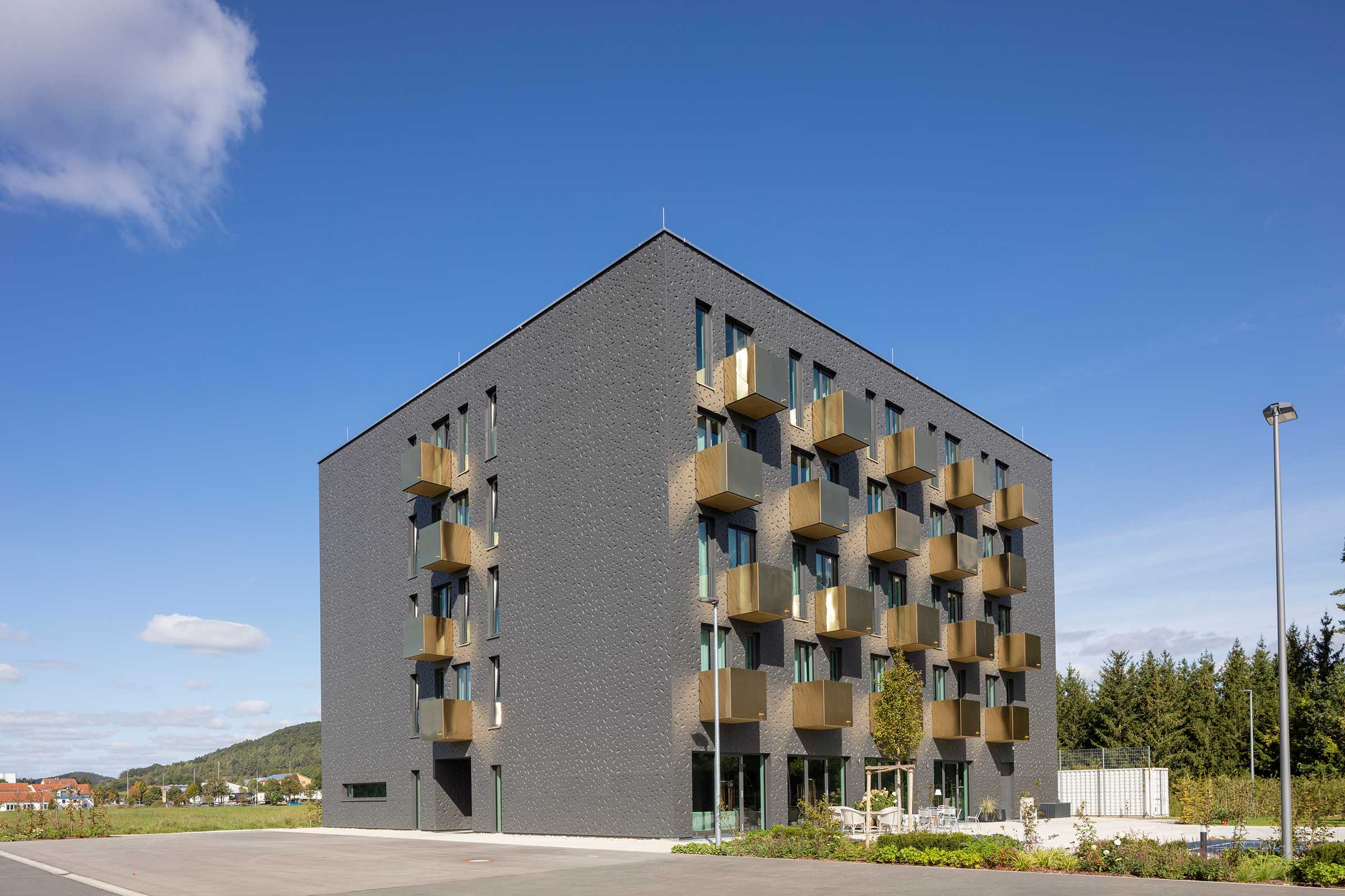 StoDeco: Hra svetla a tieňa na fasáde