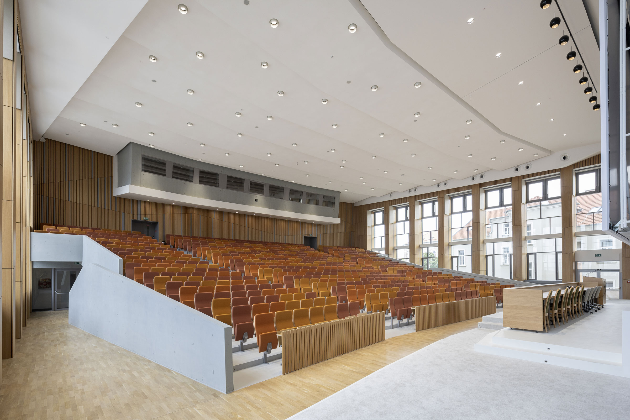 Obnova Auly akademika Bellu na STU