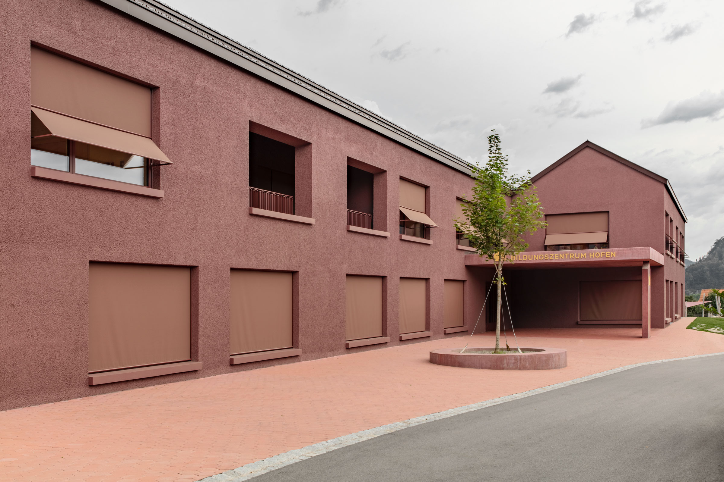 Jasle, škôlka a škola v obci Frastanz v Rakúsku