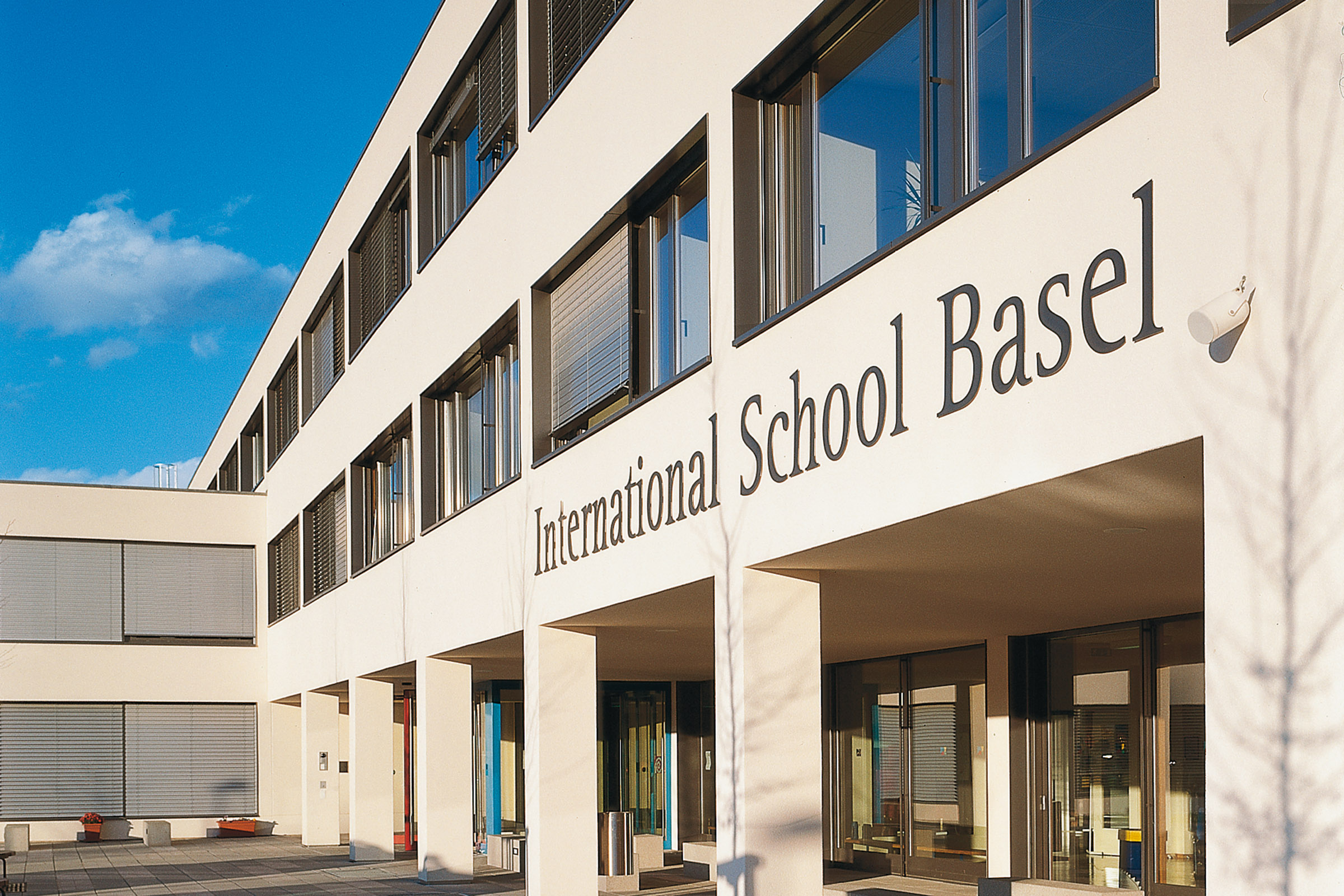 Pozrite, ako môžu vyzerať fasády škôl 