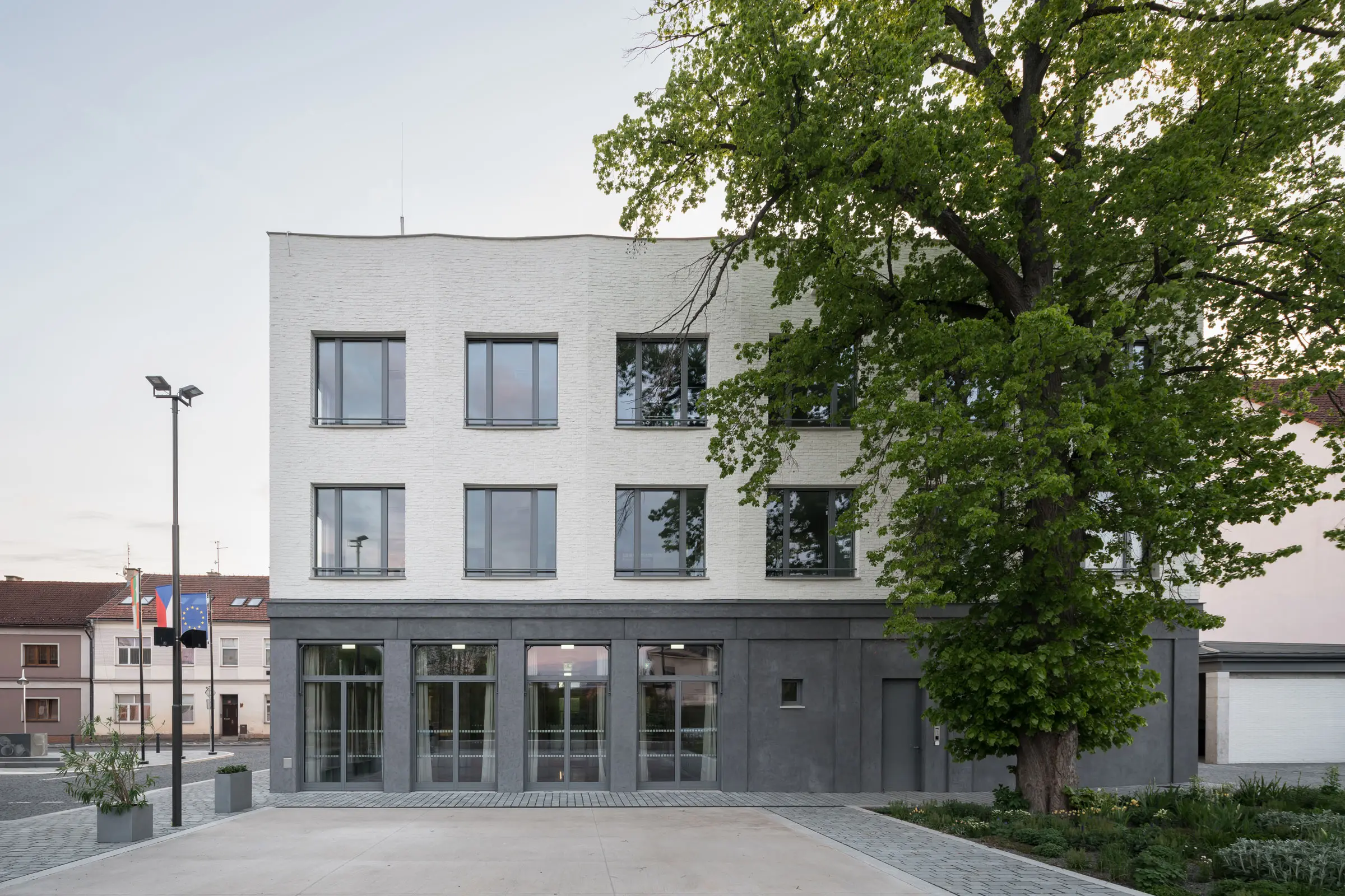 Radnice města Lázně Bělohrad