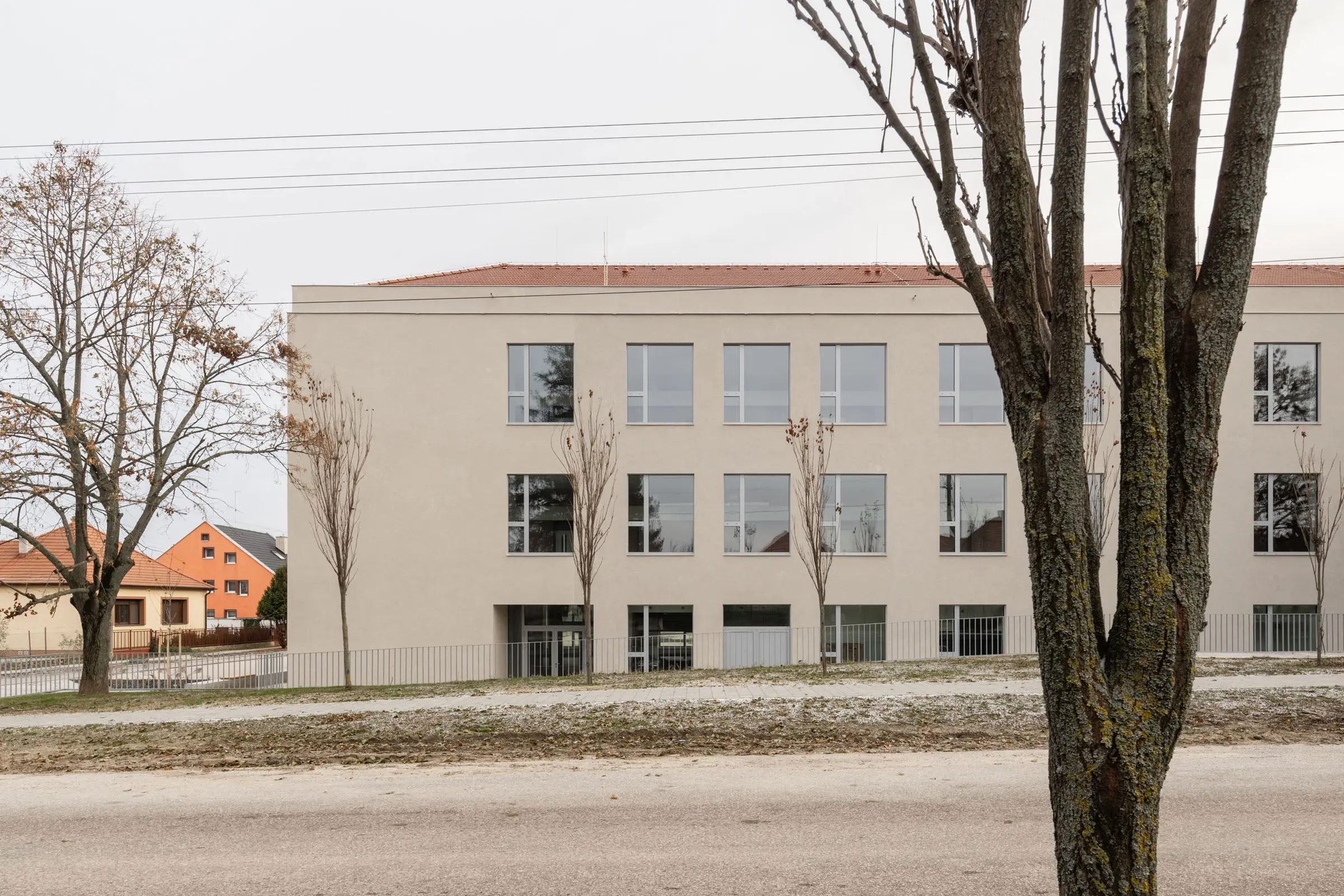 Budova základnej školy v Bernolákove