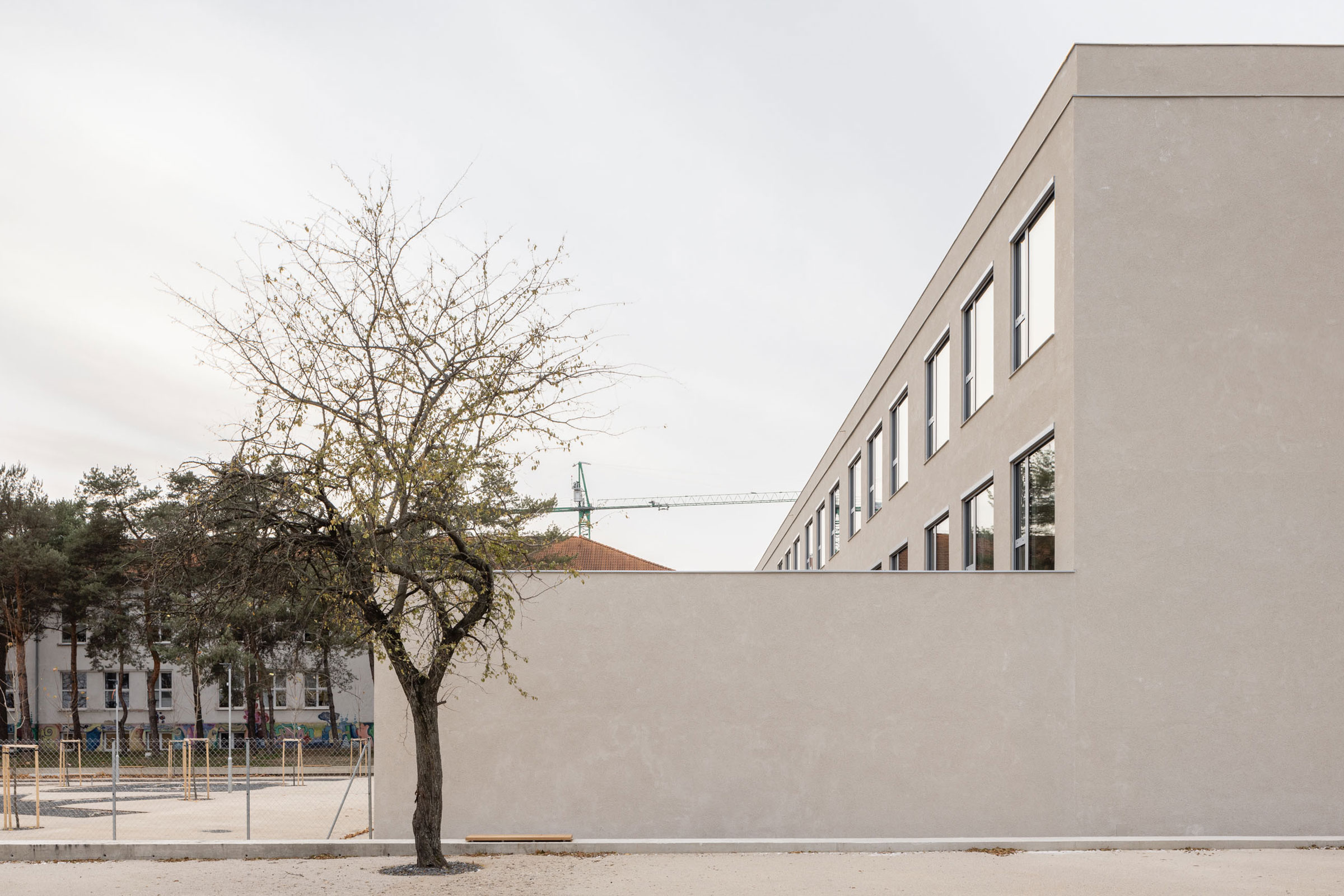 Brizolitová omietka na fasáde ZŠ v Bernolákove